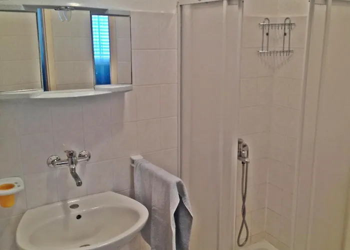 Seaside House Brna, Korcula - 11038 בית נופש *